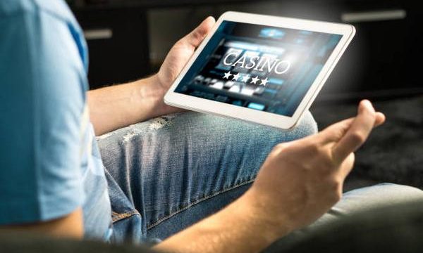 Mobile Gaming on the Rise at Online Casino Sites